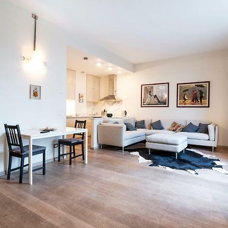 Santo Stefano Luxury Apartment Milano Exterior foto
