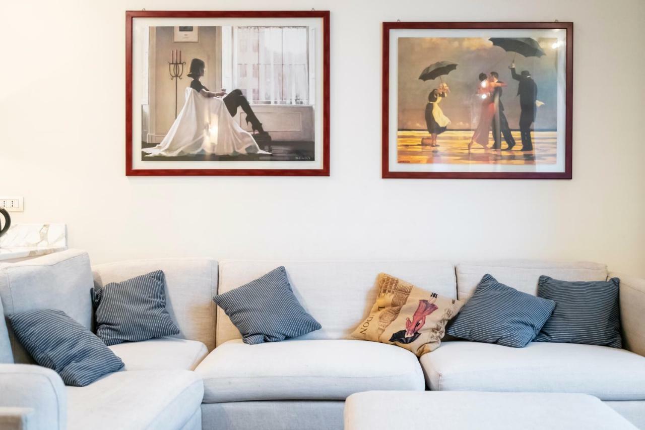 Santo Stefano Luxury Apartment Milano Exterior foto