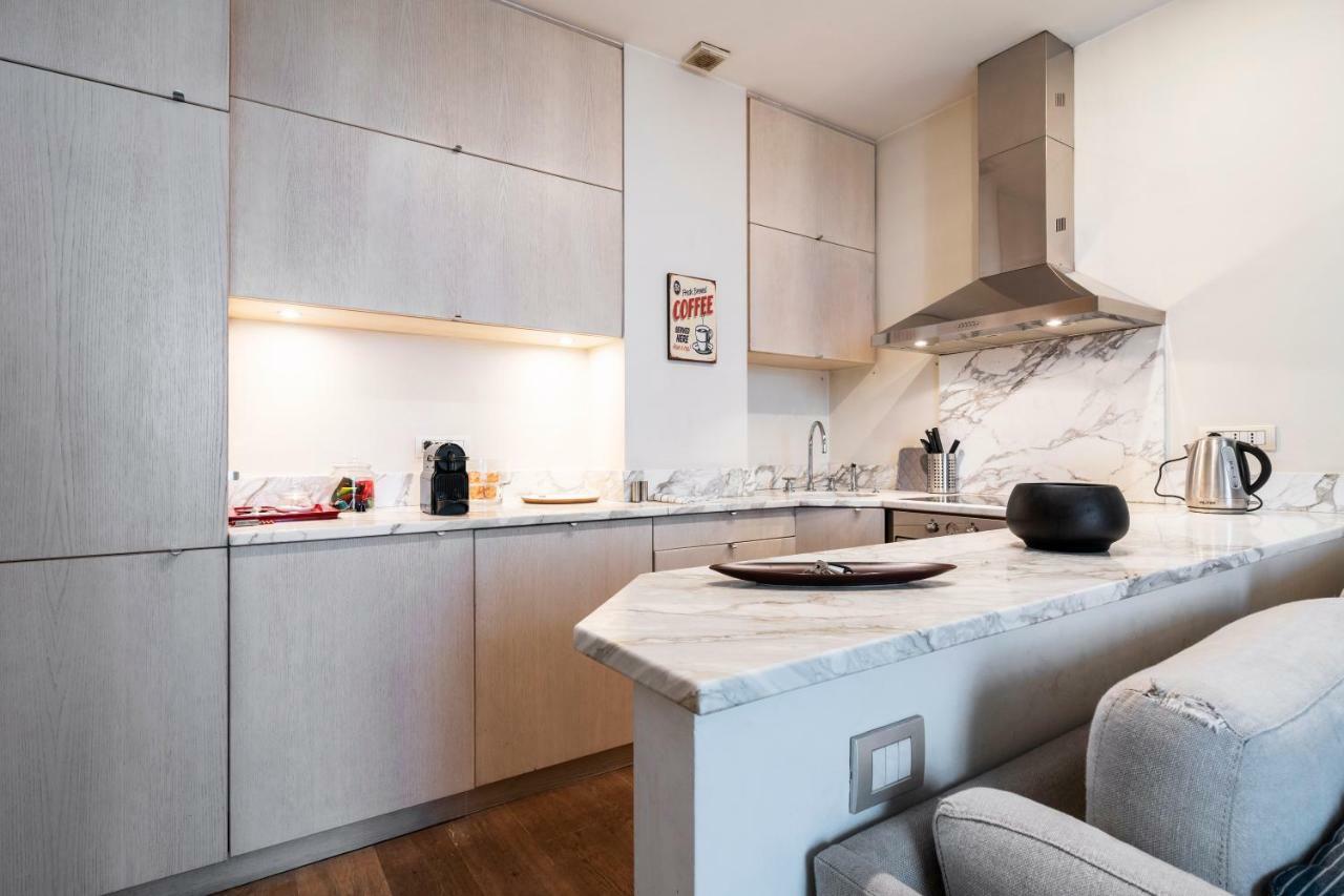 Santo Stefano Luxury Apartment Milano Exterior foto